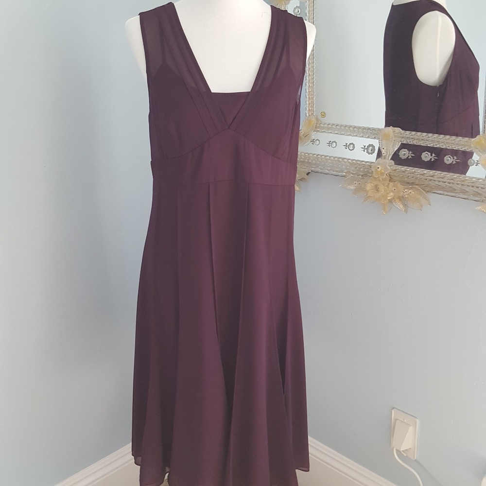 Sleeveless Ann Taylor Loft Burgundy size 10 dress